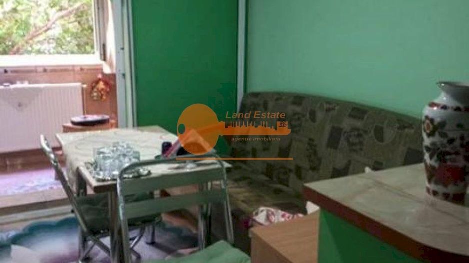 Vanzare 2 camere Oltenitei ( Centrala Termica, an 1981 ) - Poză 2