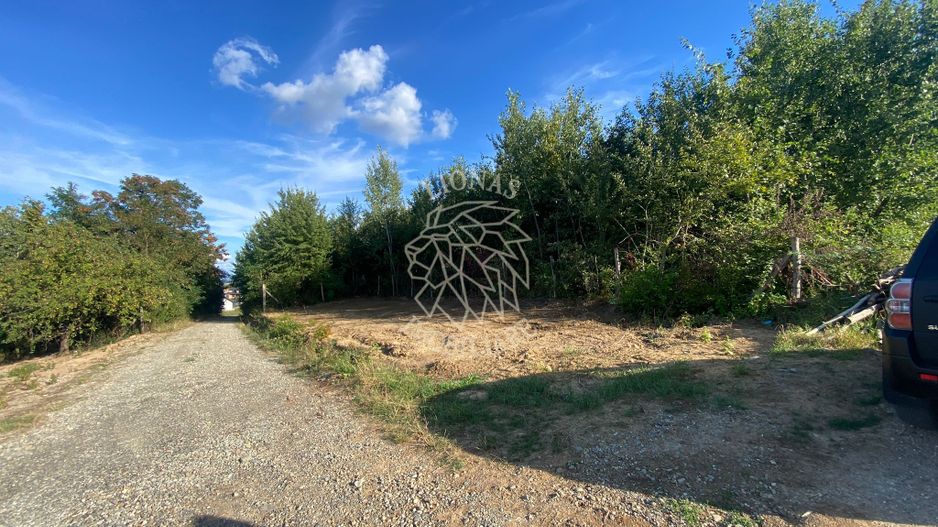 Teren intravilan 658 mp-utilitati-ideal casa D+P+2E+M-La Soare - Poză 6