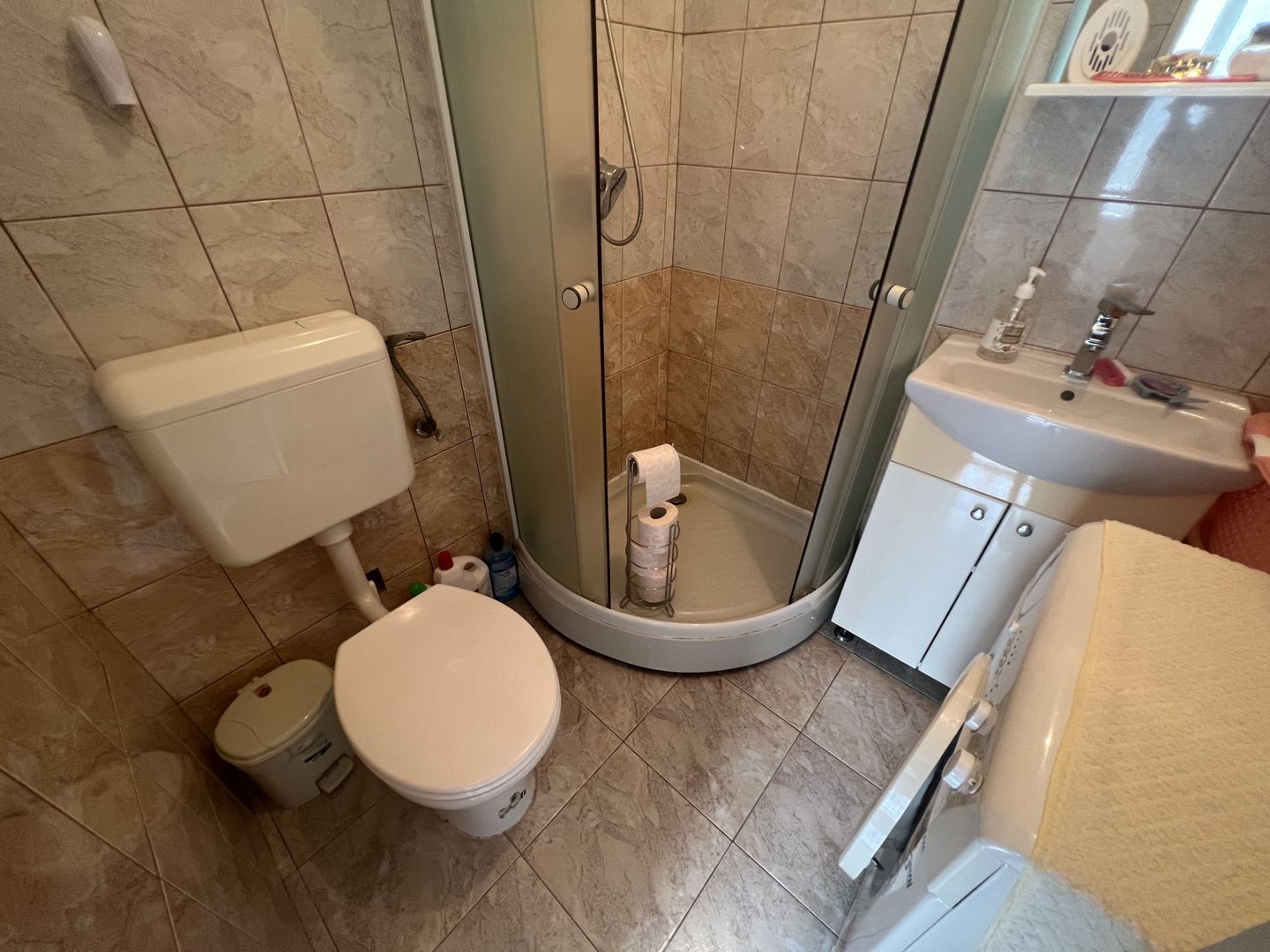 CASA CU TEREN GENEROS- 1.593 MP - Poză 9