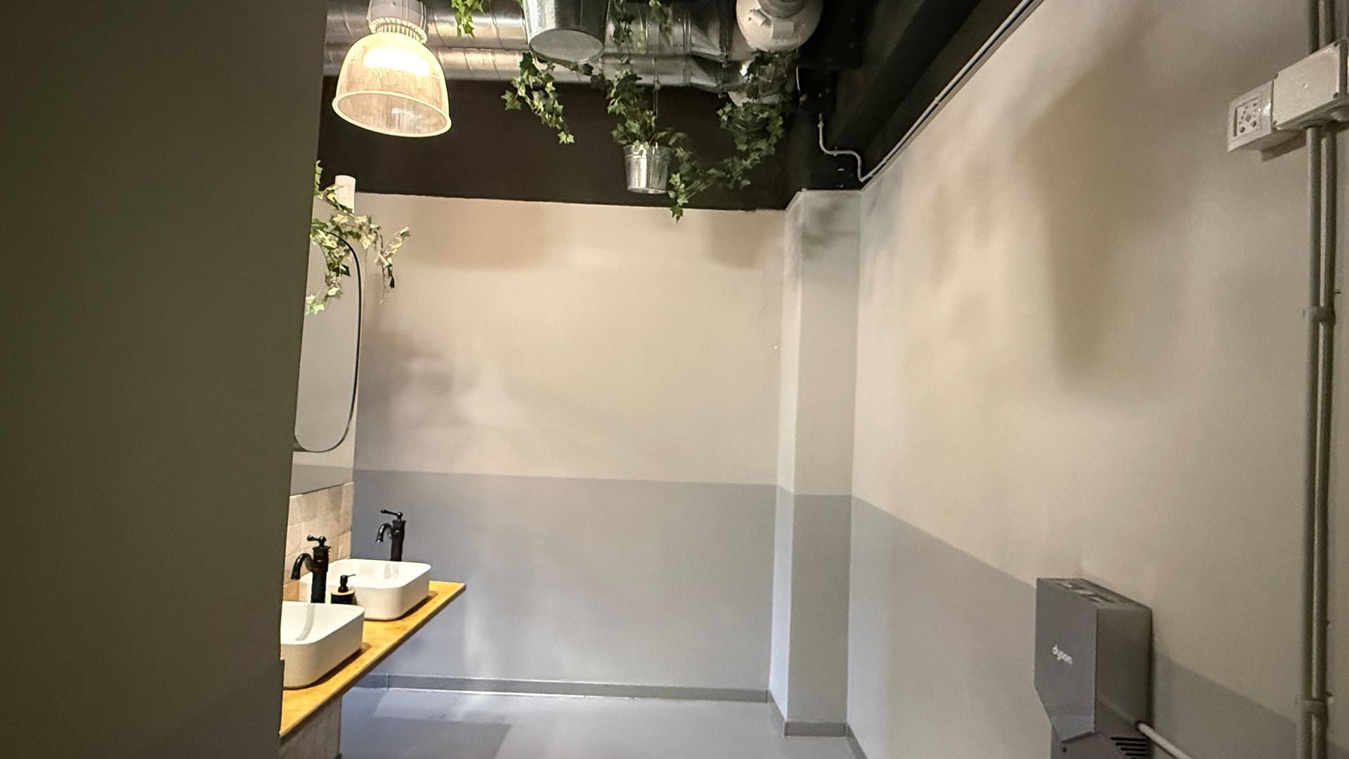Spațiu comercial cu curte proprie zona de Nord-Metrou Pipera - Poză 18