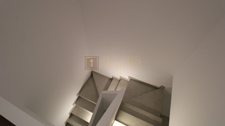 Casa parter + etaj, 3 camere 2 bai terasa gradina gazon prima inchiriere - Poză 10