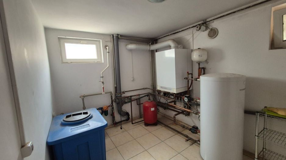 Inchiriere vila 5 dormitoare S+P+E+M | 300 mp utili Erou Iancu Nicolae - Poză 34