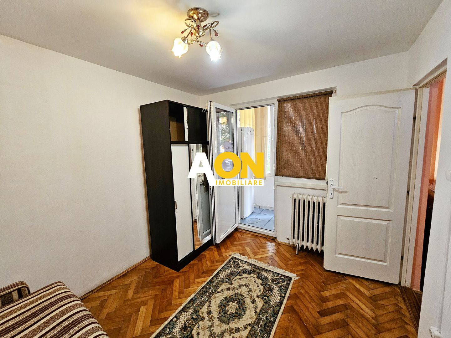 Apartament 2 camere, semidecomandat, parter, ultracentral - Poză 2
