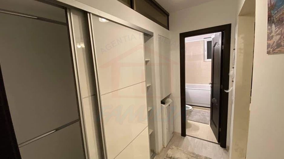 📍De închiriat 2 camere, Central, 450 Euro/luna - Poză 1