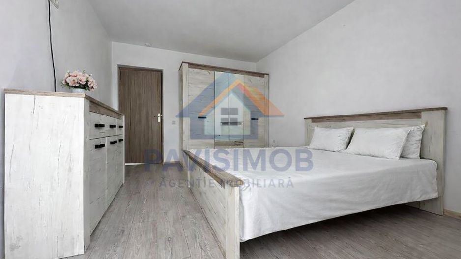 Casă de închiriat Sânpetru – curte + parcare - Poză 5