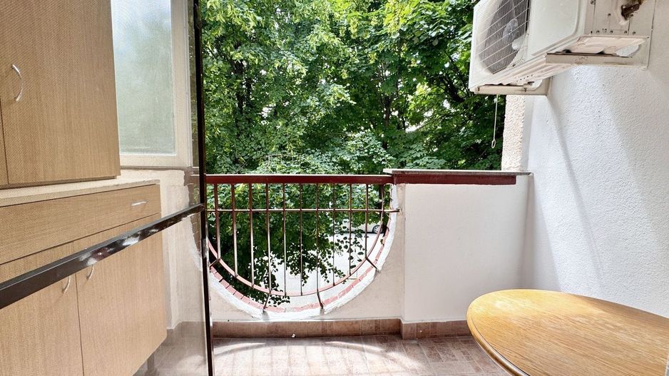 REZERVAT! Apartament decomandat, etaj 1 cu balcon, Calea Iuliu Maniu. - Poză 7