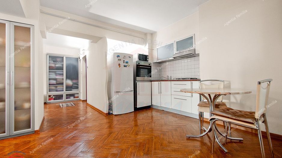 Vanzare apartament cu 4 camere, Faleza bloc Pescarus, etaj 1, sup.135 - Poză 13