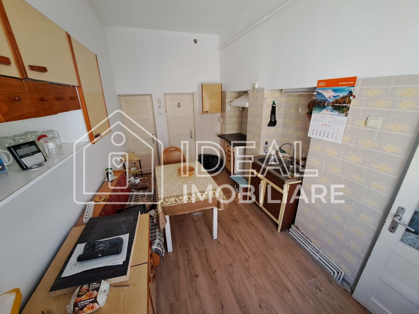 Casa cu 2 camere si pivnita mare, zona Ultracentrala - Poză 4