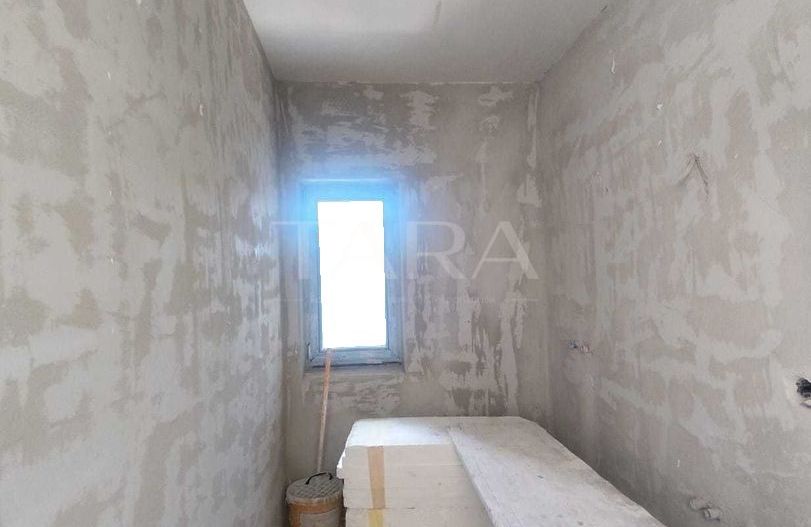 Apartament 2 camere, Baciu, bloc nou, balcon 7mp. - Poză 3