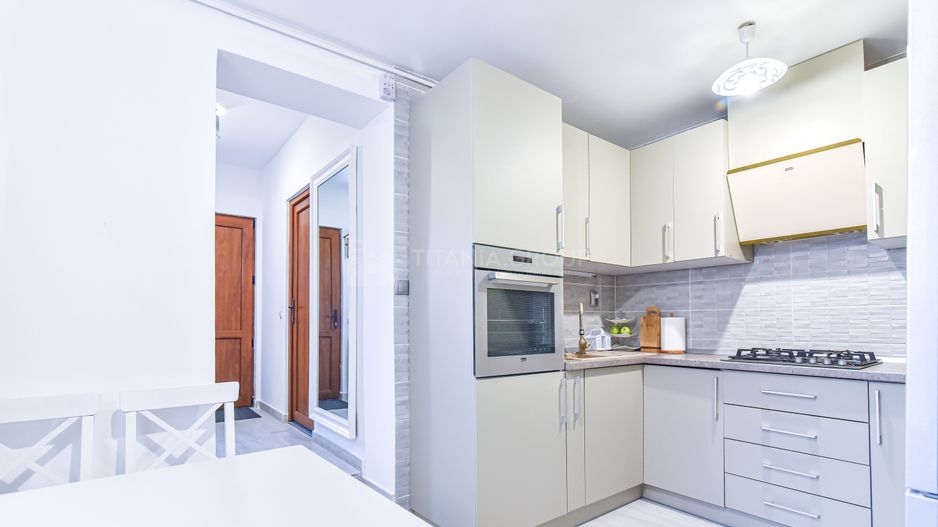 Casa zona centrala, curte individuala - Poză 10
