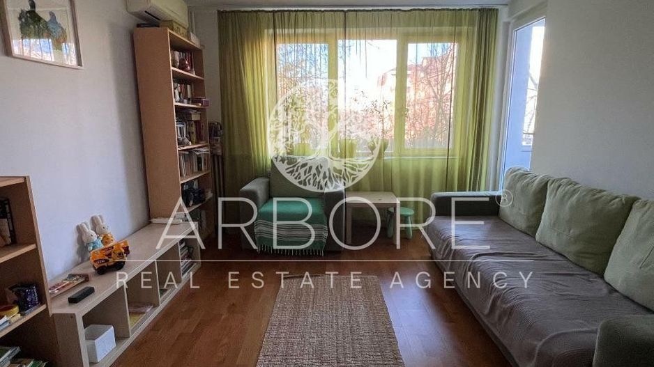 3 camere Titan, langa Parc si Stadionul National - Poză 1