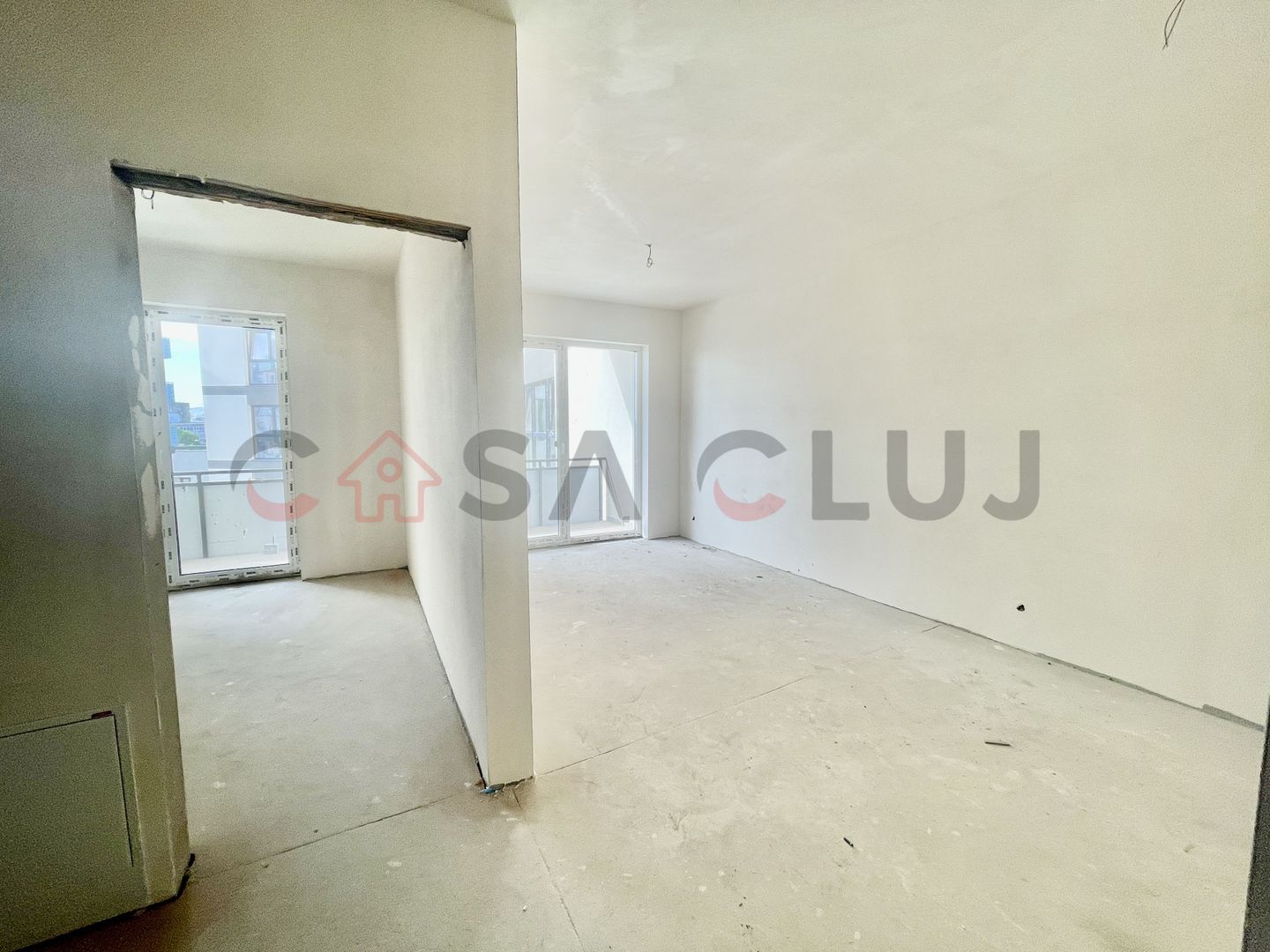 Il finisezi cum iti place si il transformi in noul tau "acasa" - Poză 2