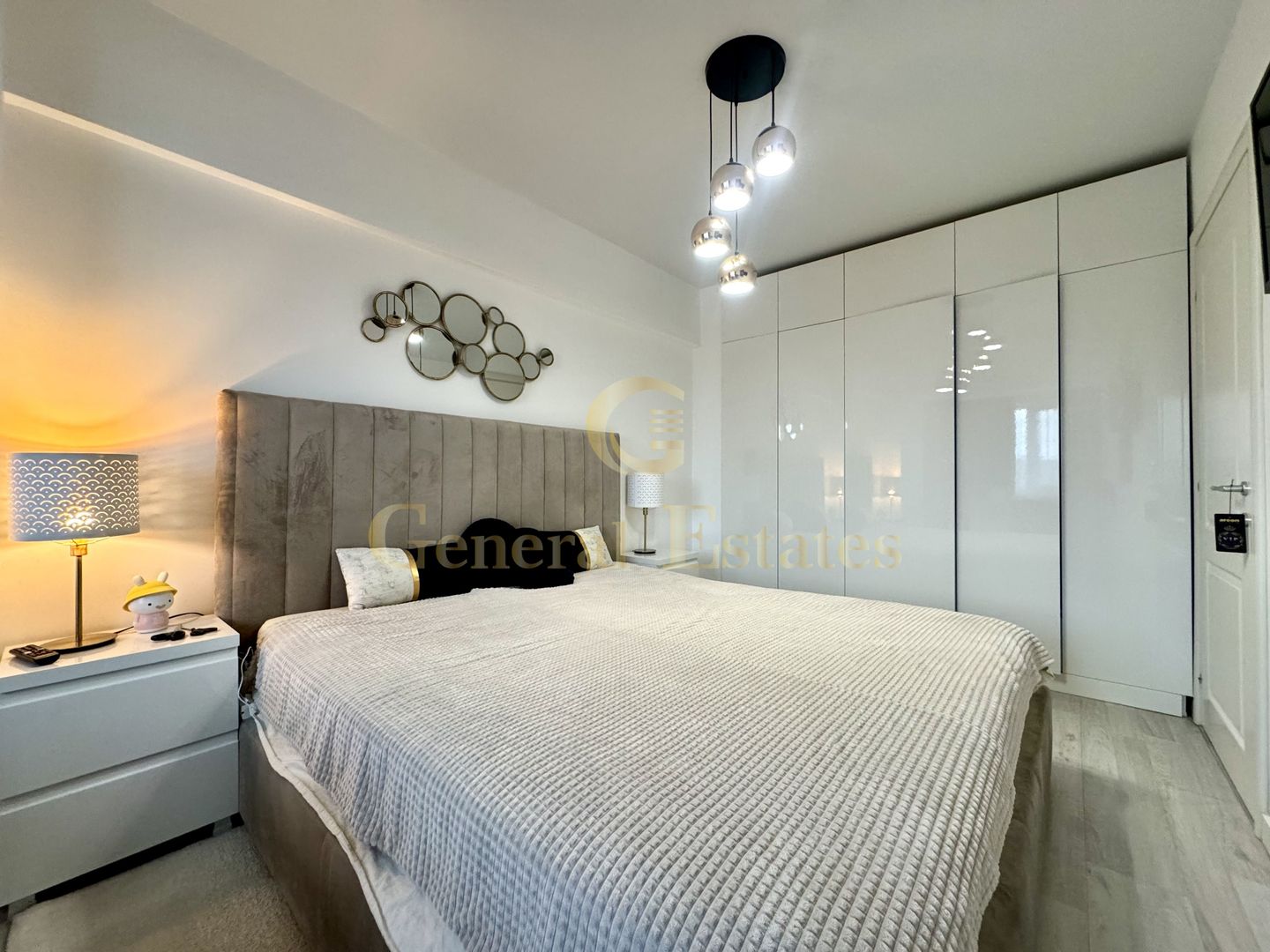 Vânzare apartament cu 2 camere, 56 m.p. în Tătărași - Evergreen Towers - Poză 12