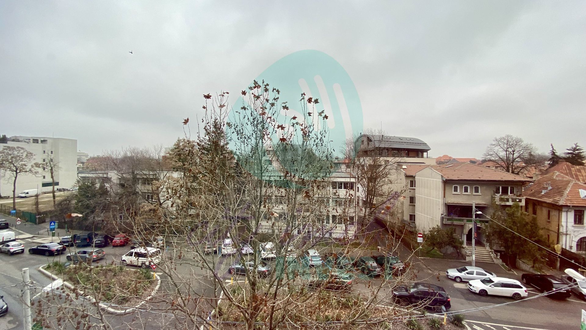 Apartament 4 camere cu 2 locuri de parcare - Poză 7