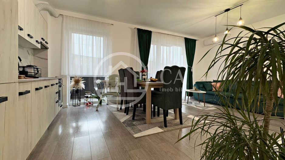 Apartament de vânzare cu 3 camere în Prima Universității, Oradea - Poză 2