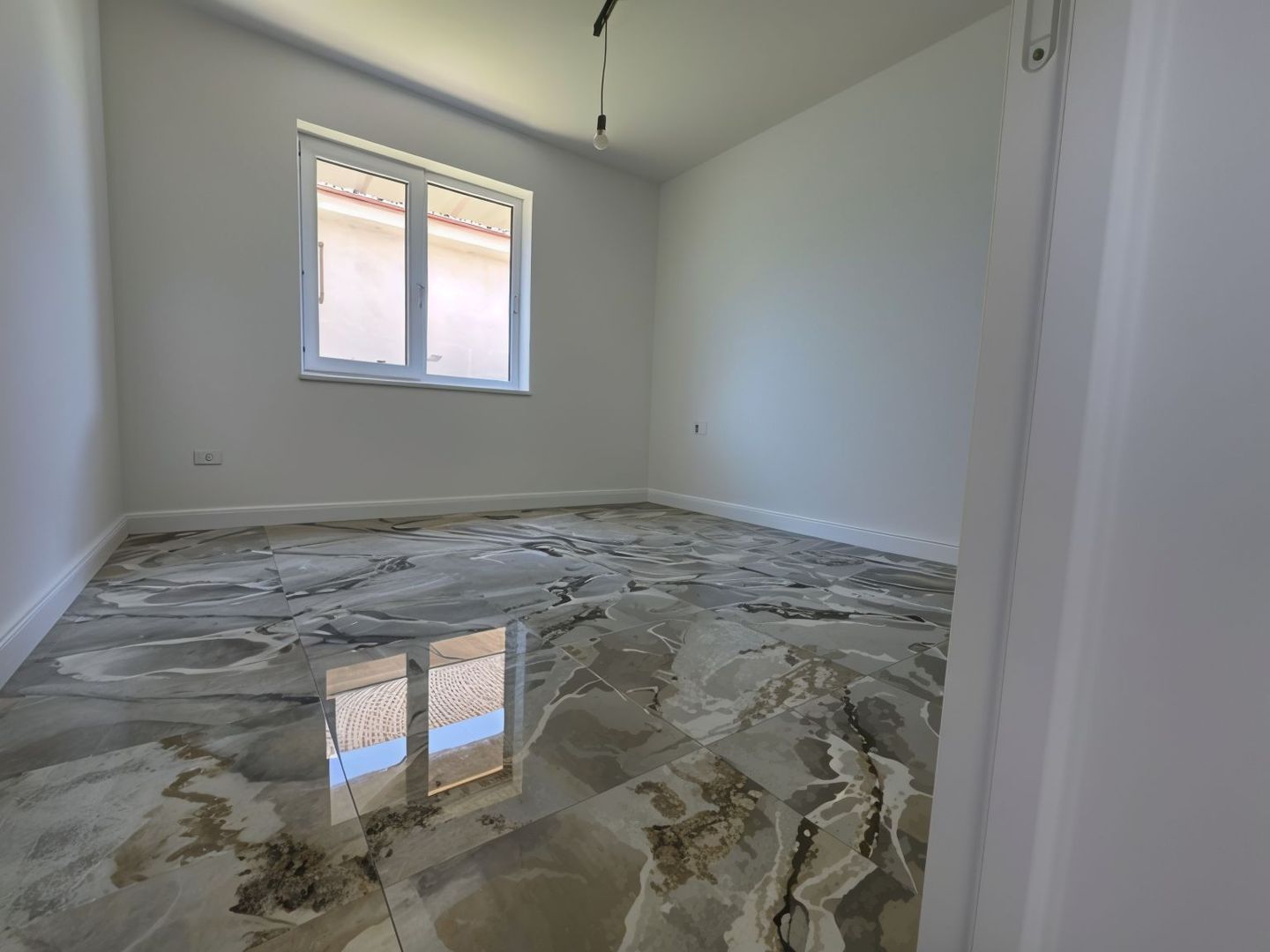 Casa noua parter, 4 camere, in Episcopia Bihor, Oradea - VANZARE - Poză 5