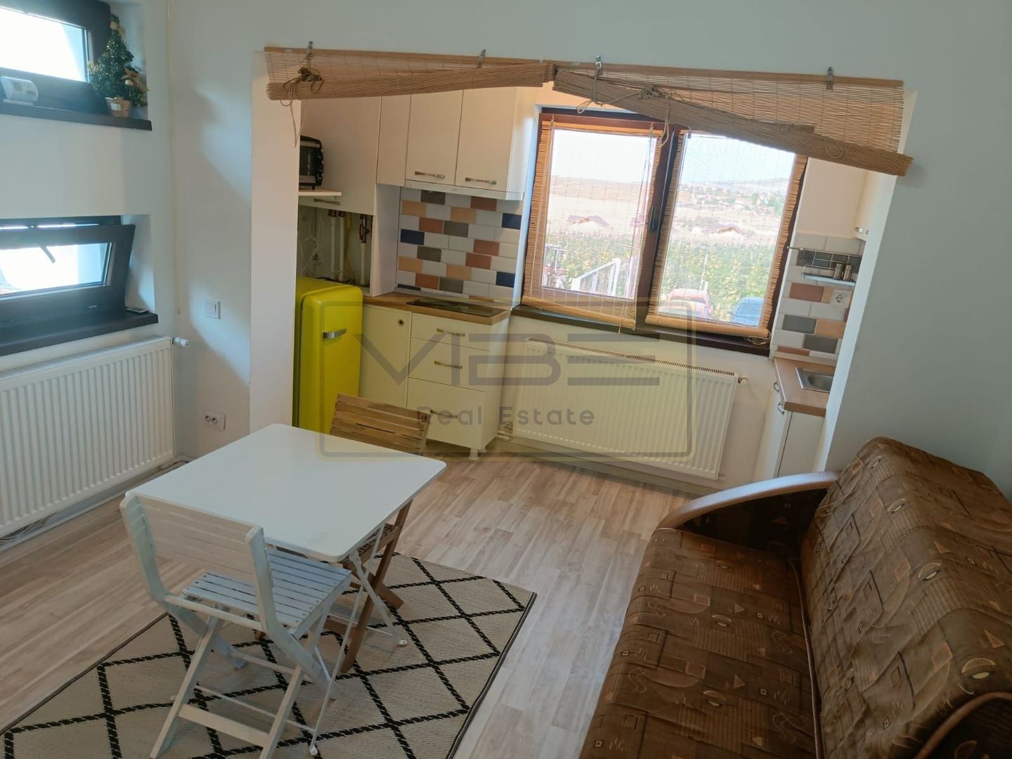 Garsoniera - 250 euro - Vișan ! - Poză 8