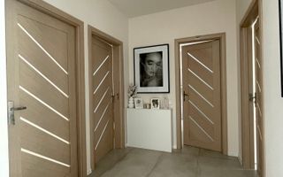 Clădire cu destinație comercială, situată într-o zonă Centrala! - Poză 16