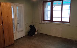 CASA ÎN CURTE COMUNA ZONA CORNISA  40 MP  LA NUMAI 1 MINUT DE UMF - Poză 6