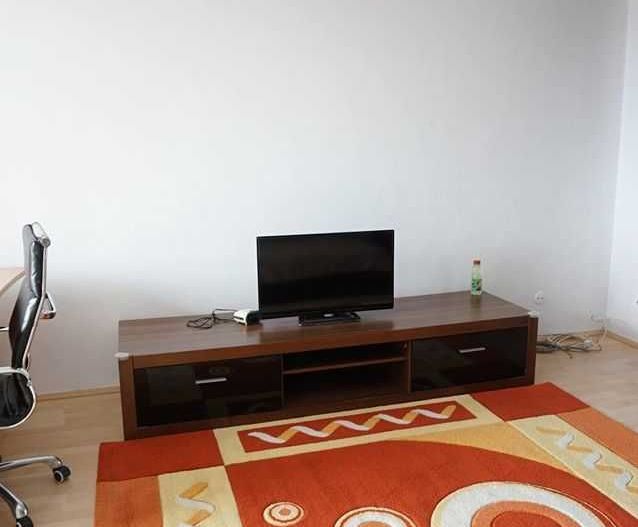 Garsoniera spatioasa, 5 min metrou Titan, vedere panoramica, moderna - Poză 4
