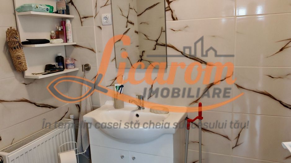 SANPETRU .Casa pretabila 2 familii ( Parinti + copil),singur in curte. - Poză 9