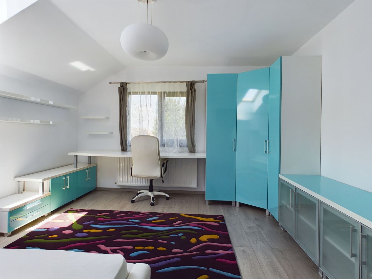 Vilă modernă cu 5 camere Curtici - Poză 14