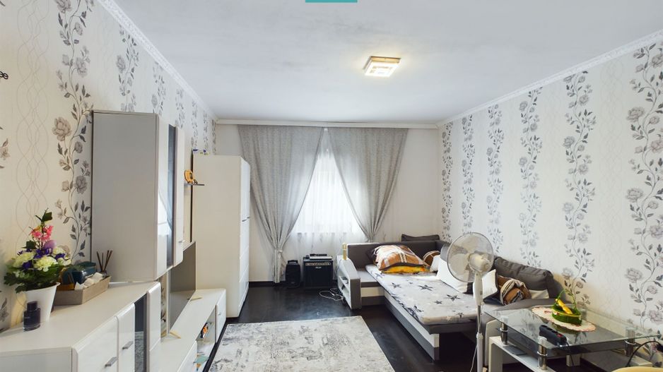 Casă cu 1 cameră în centrul Lipovei - Poză 4