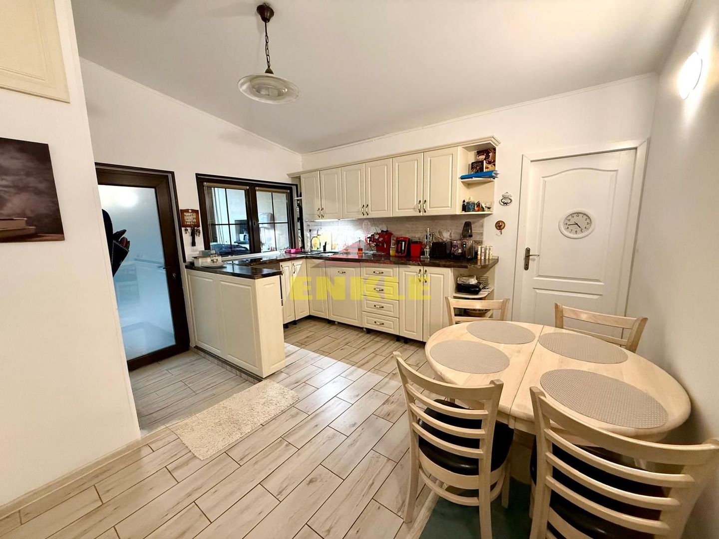 Casă de vânzare  P+M– 163 mp utili, teren 544 mp. - Poză 15