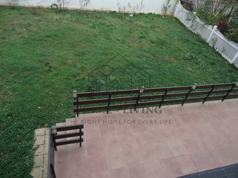 VILA RECENT RENOVATA LA INCHIRIERE - Poză 8