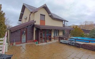 vilă Bârnova, Bucium, Saună, Piscină - Poză 2