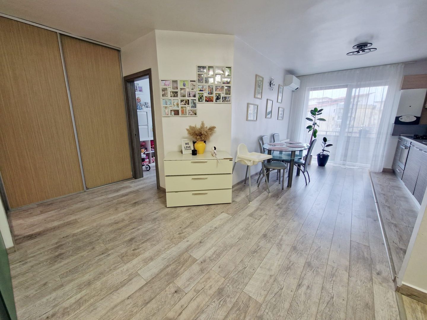 Apartament 3 camere, parcare, str Florilor Floresti Atelierul de Pizza - Poză 10