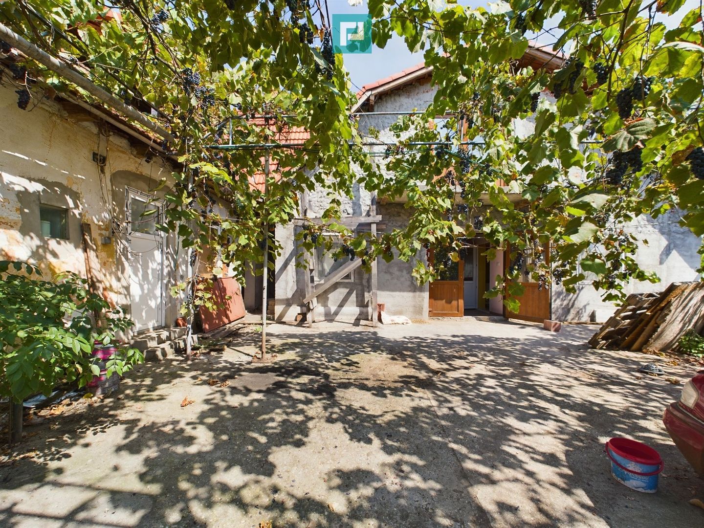 Oportunitate de investiţie, casă cu teren,  în Şuştra, Timiş - Poză 4