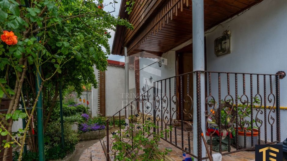Casă cu 3 dormitoare și grădină superbă | Techirghiol - Poză 5