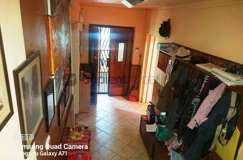 Casa cu 6 camere str.E Teodoroiu - Poză 22