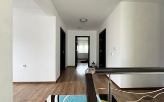 Vila de Lux la 13 km de Onesti - Poză 9