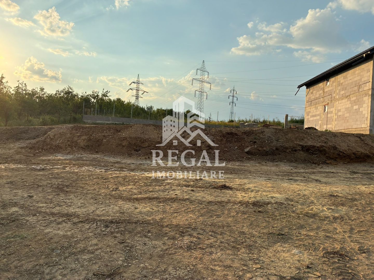 Teren intravilan de vânzare – Strada Lătureni | 0% comision cumpărător - Poză 3