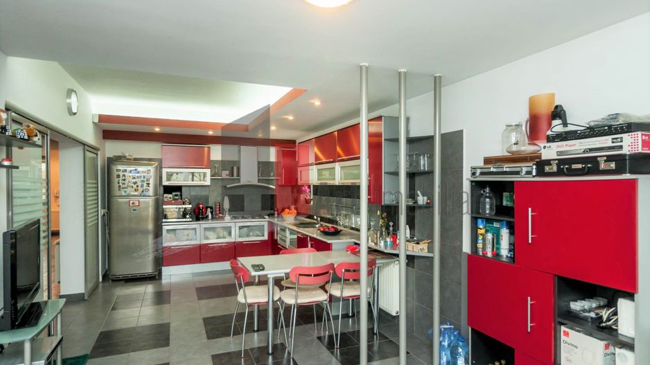 Vila luxoasa cu piscina si curte generoasa - Pipera - Poză 10