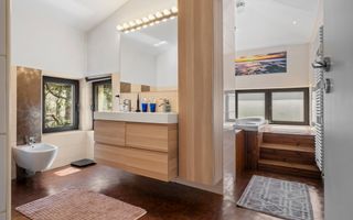 Eleganță și Spațiu în Inima Cartierului Domenii | Apartament cu 5 Camere în Vilă - Poză 15