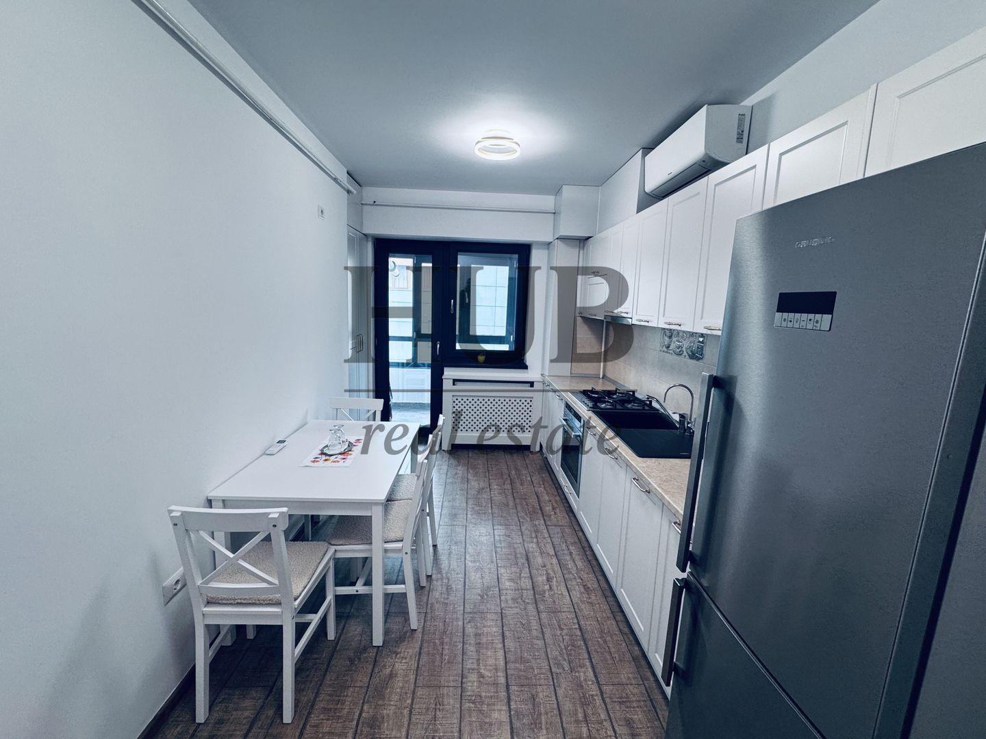 apartament cu 2 camere-zona ultracentrala-prima inchiriere-bloc nou - Poză 4