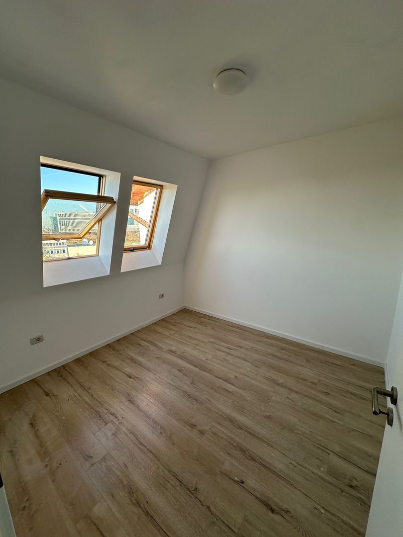 Apartament 1 camera la Mansarda zona Bucovinei - Poză 6
