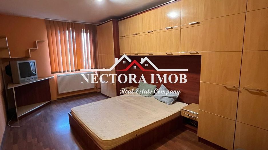 NECTORA IMOB-Apartament 2 camere, Blvd. Decebal, Etaj 1,Mobilat/Utilat - Poză 4