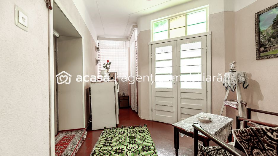 Casă cu 3 camere Peregul Mic - Poză 7