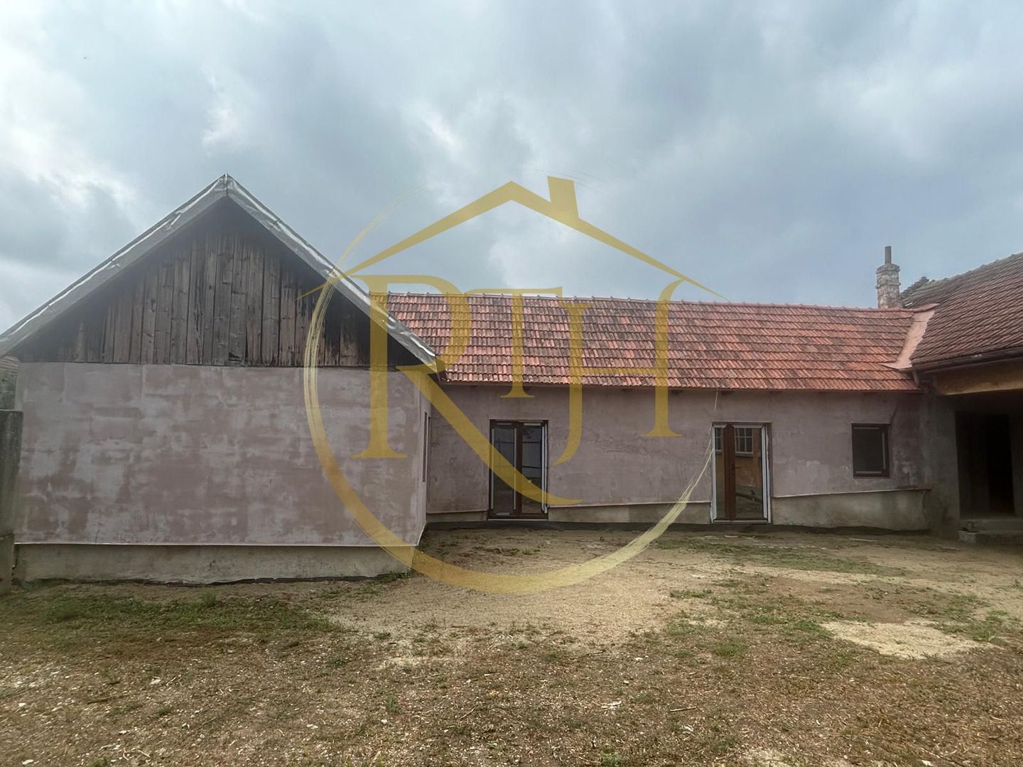 Casa plus teren de vânzare în Balinț,comision ,,0'' - Poză 2