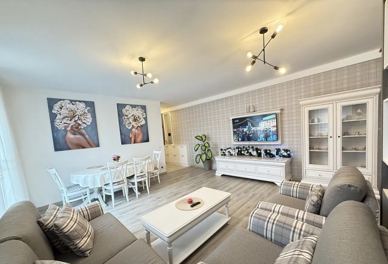 Apartament 3 camere Lipovei bloc nou etaj 1 - Poză 1