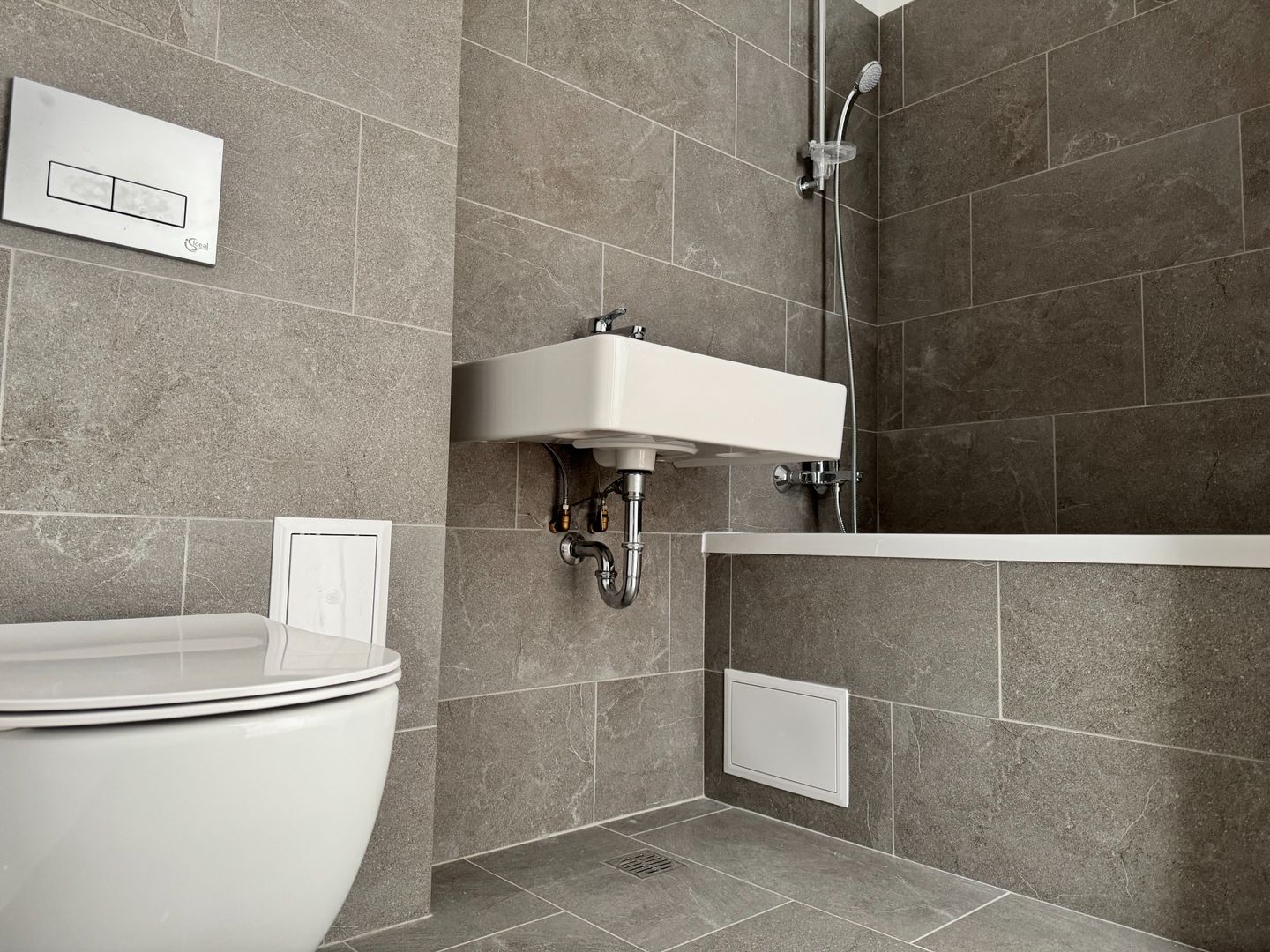 Apartament 4 camere cu Grădină Proprie - Atria Urban Resort - Poză 14