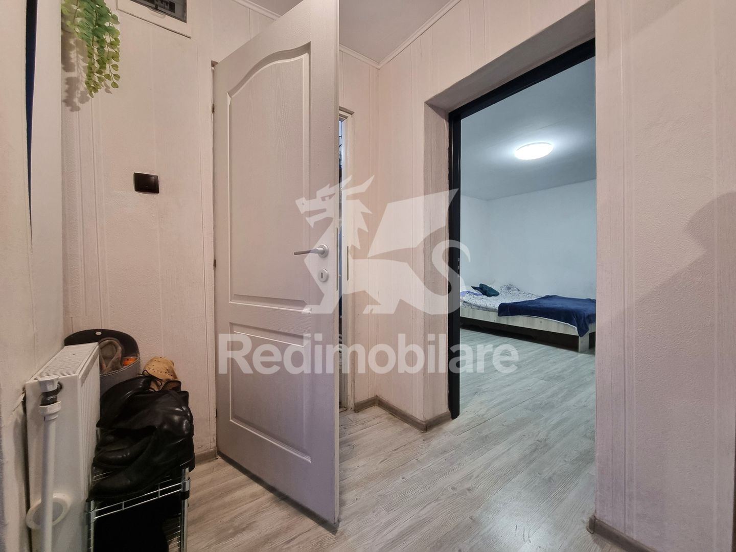 Casă funcțională, curte proprie, finisaje moderne - Poză 6