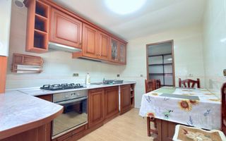 Apartament cu o camera la casa, terasa, gradina, parcare, Bd. Muncii - Poză 1