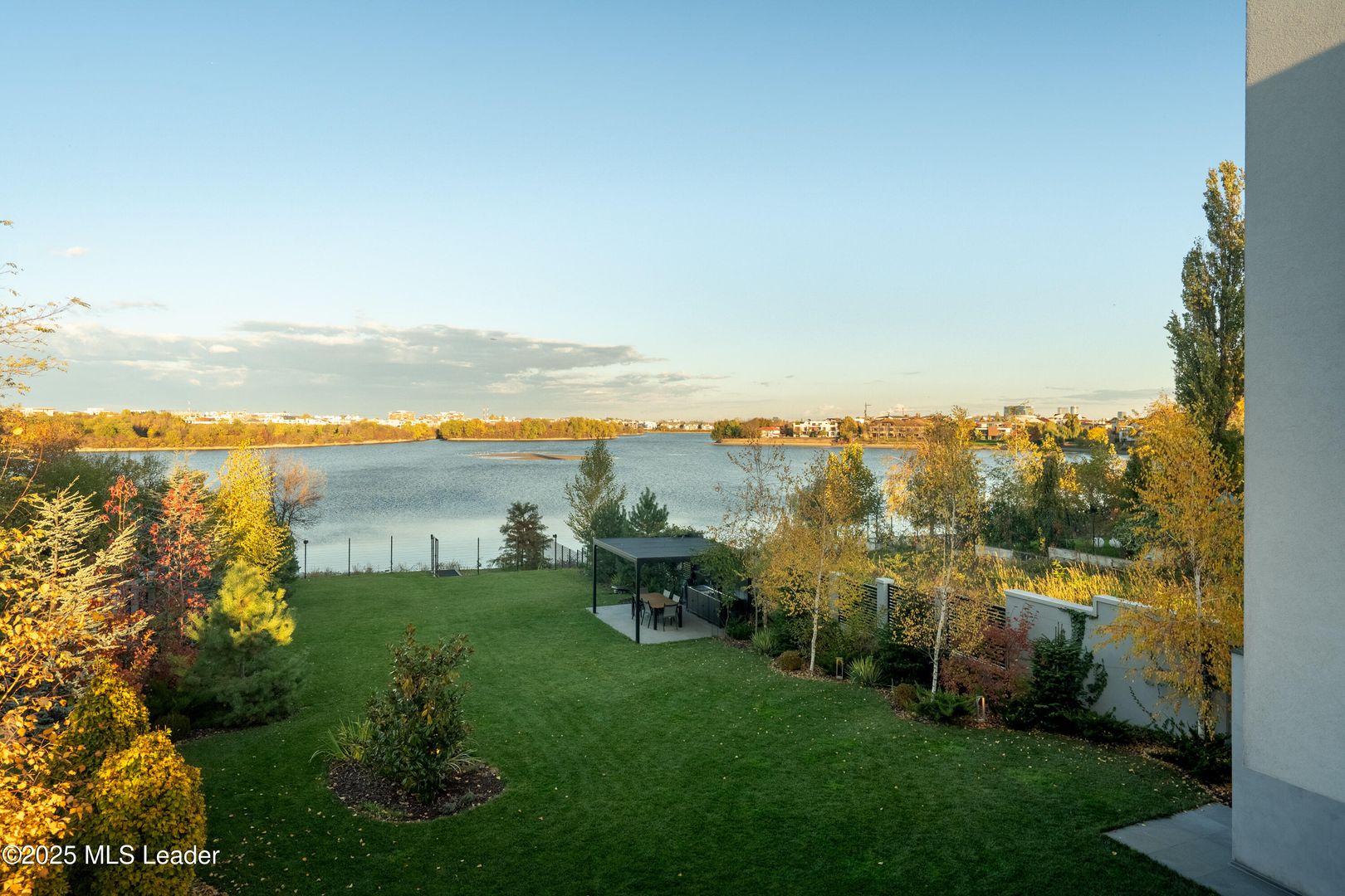 Smart-Home nZEB spectaculoasa Bucuresti Sector1 cu deschidere lac - Poză 41