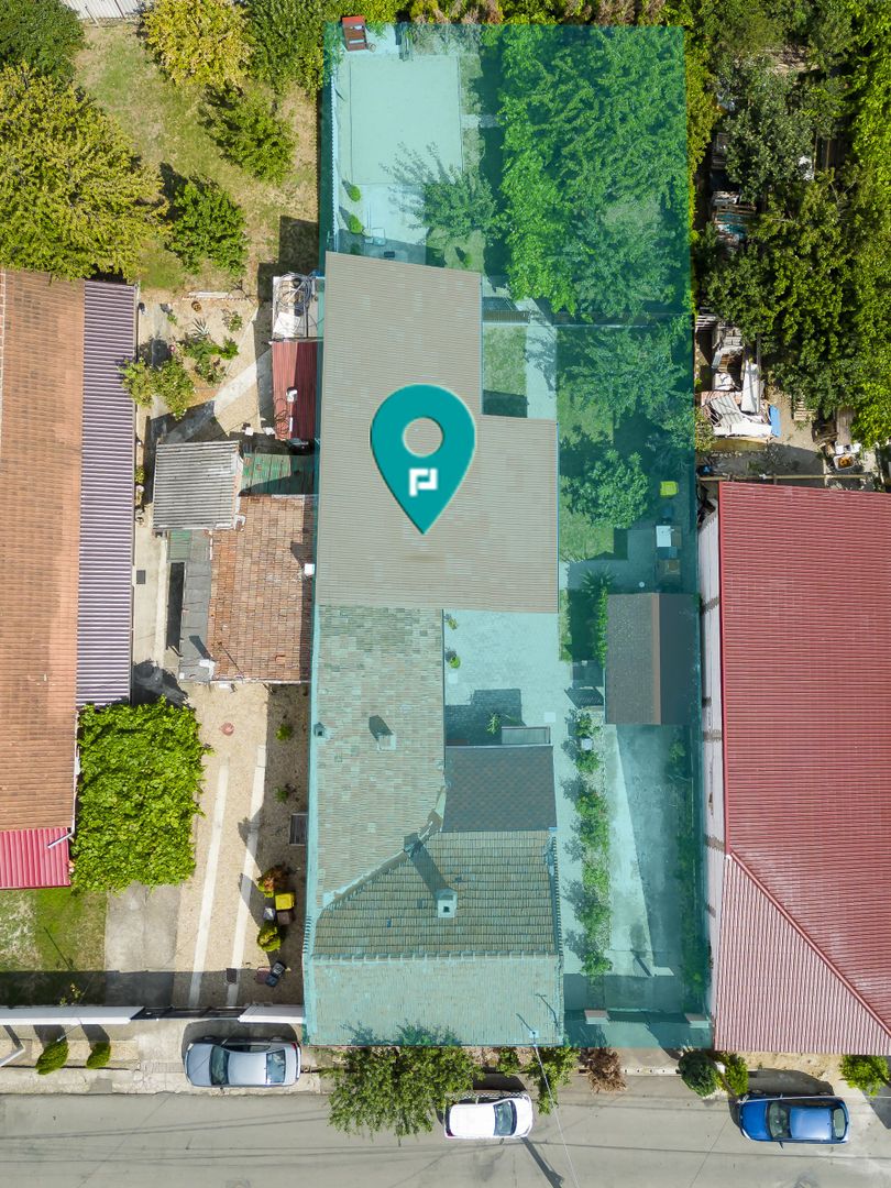 Casă cu 7 camere și 2 băi in Grădiște - Poză 7