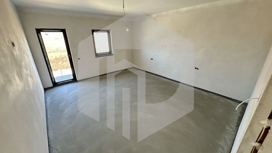 Casa individuala | Cristian | 5 camere | 160mpu | 610 Teren Liber - Poză 12